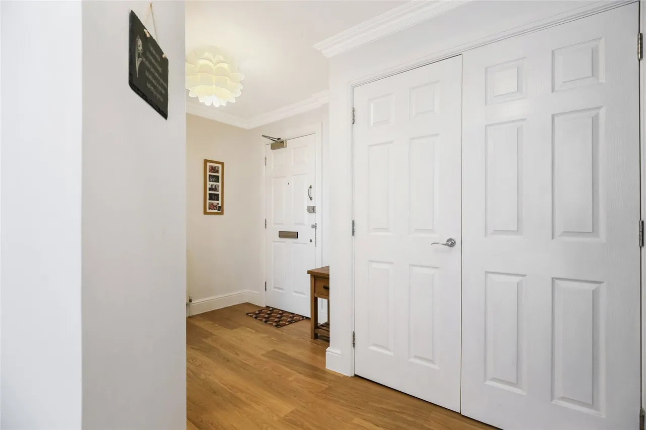 St Andrew's Precinct, St Andrew's Street South, Kilmarnock, KA1 3EW, KA1, photo 4