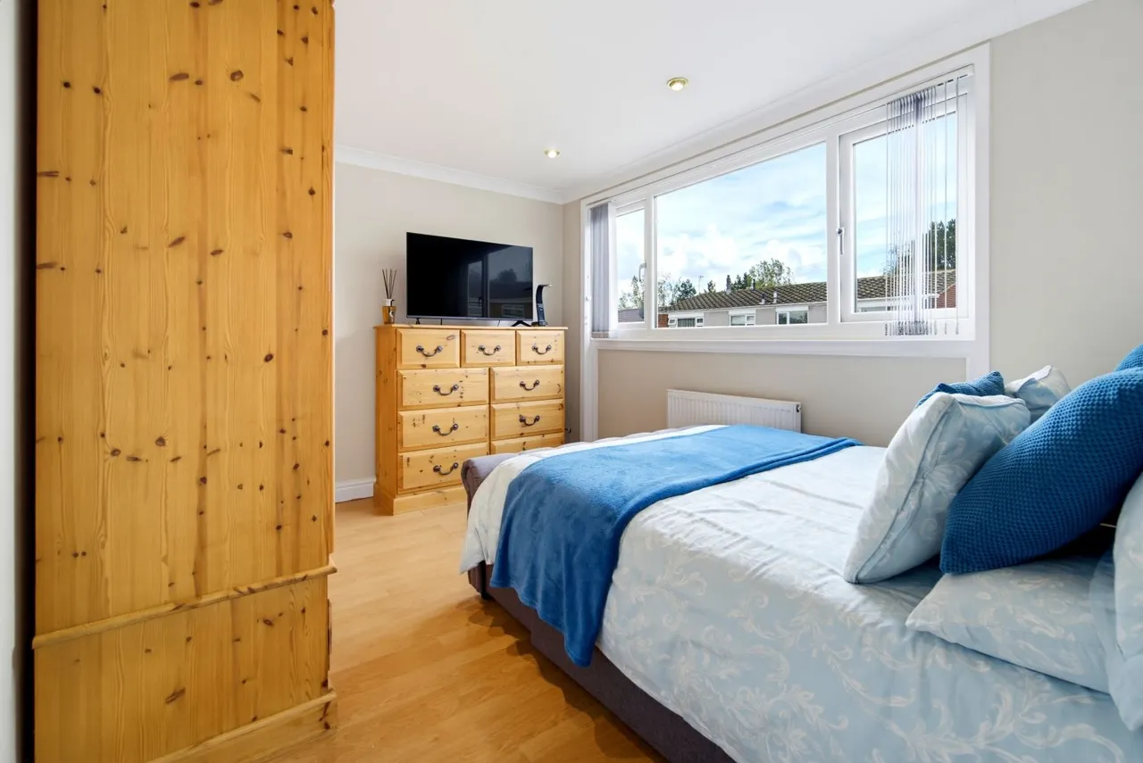 Fir Walk, Maltby, S66, photo 10