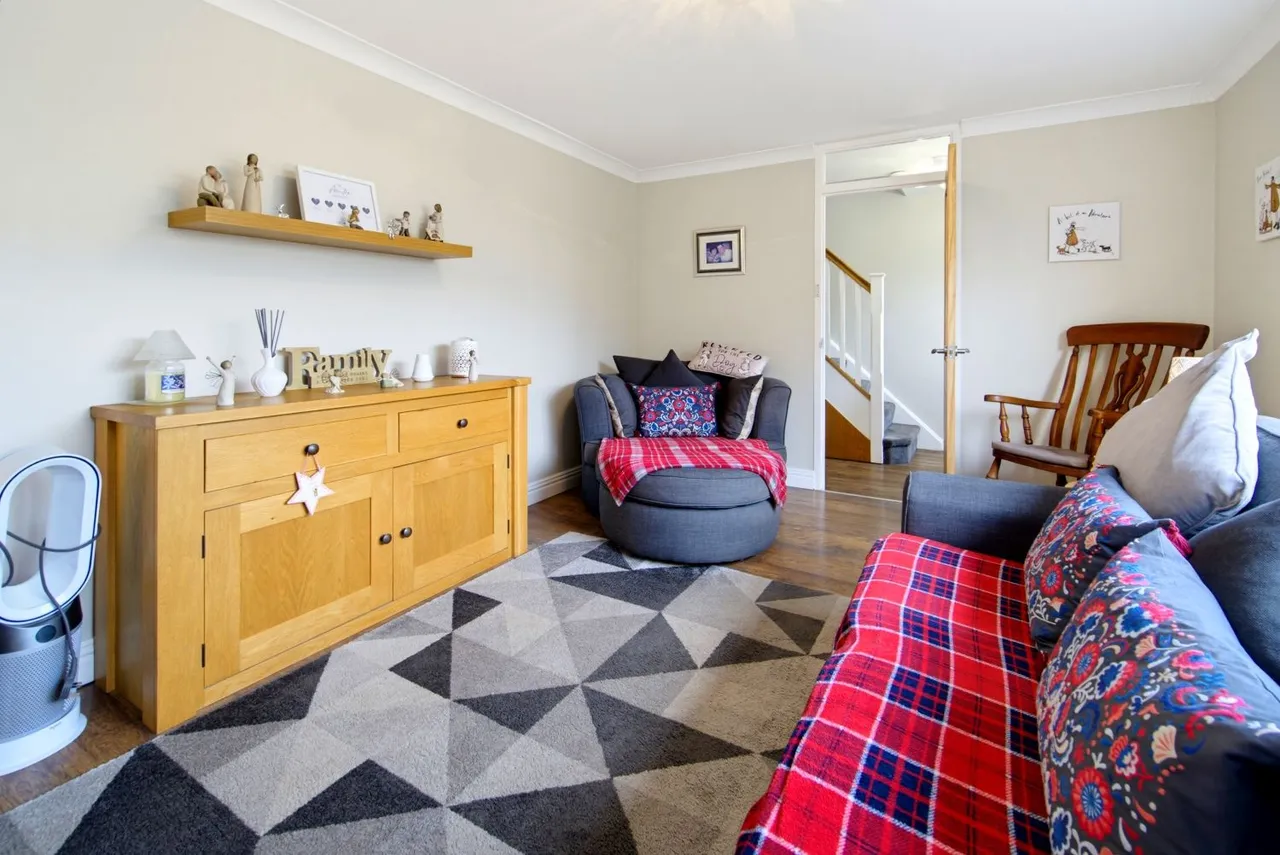 Fir Walk, Maltby, S66, photo 4