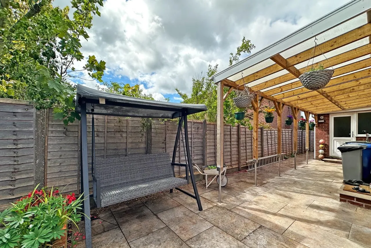 Fernlea, Hale, Cheshire WA15 9LH, photo 30
