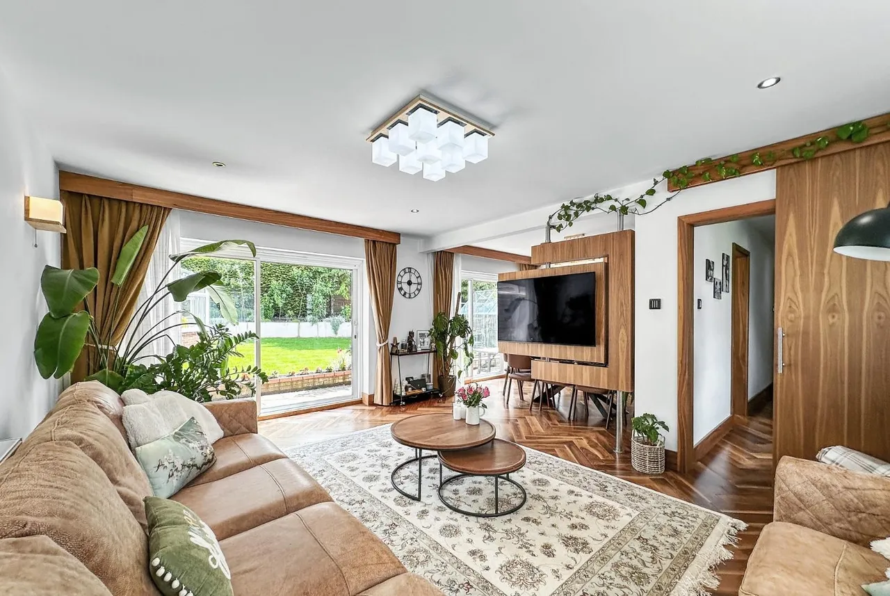 Fernlea, Hale, Cheshire WA15 9LH, photo 15