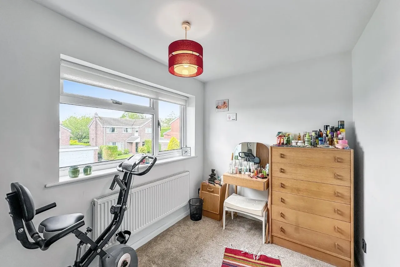 Fernlea, Hale, Cheshire WA15 9LH, photo 12