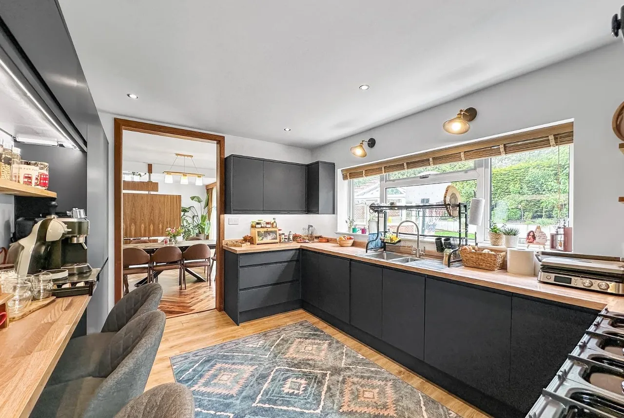 Fernlea, Hale, Cheshire WA15 9LH, photo 19