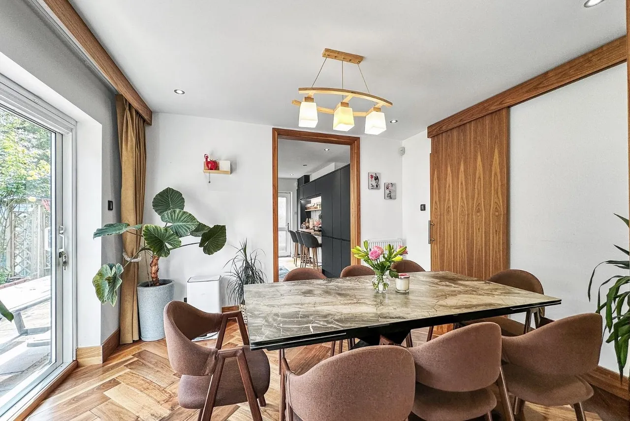 Fernlea, Hale, Cheshire WA15 9LH, photo 16