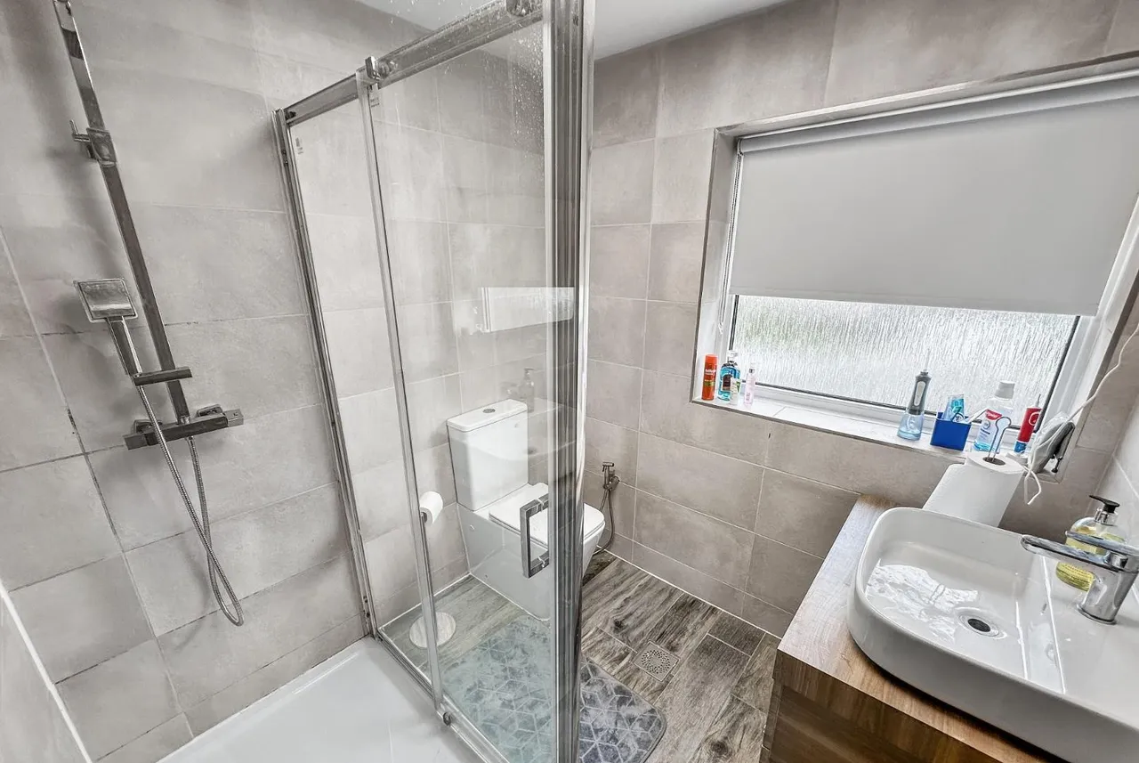 Fernlea, Hale, Cheshire WA15 9LH, photo 13