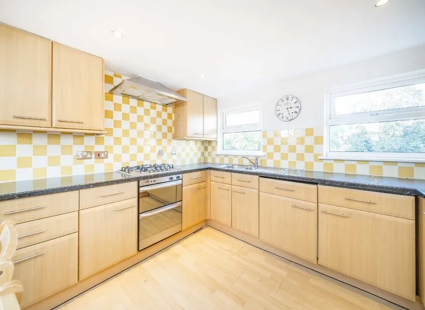 Ivy Crescent, Chiswick, W4, photo 3
