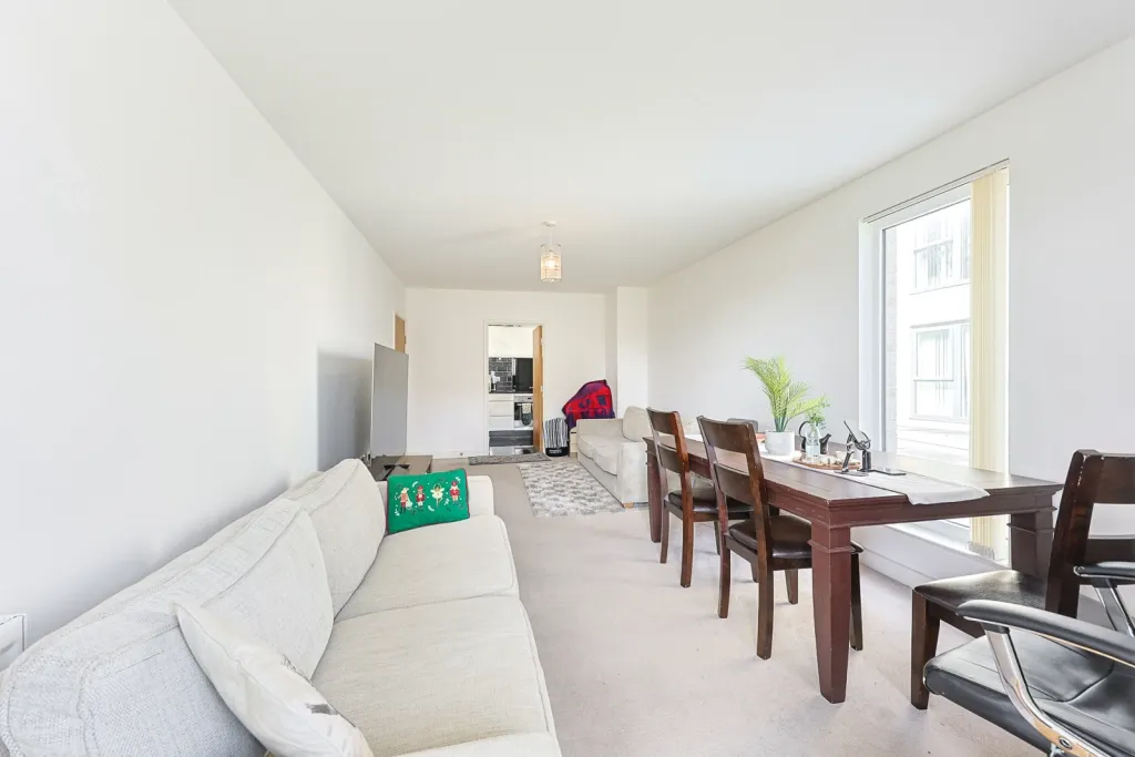 Chronicle Avenue, Colindale, NW9, photo 3