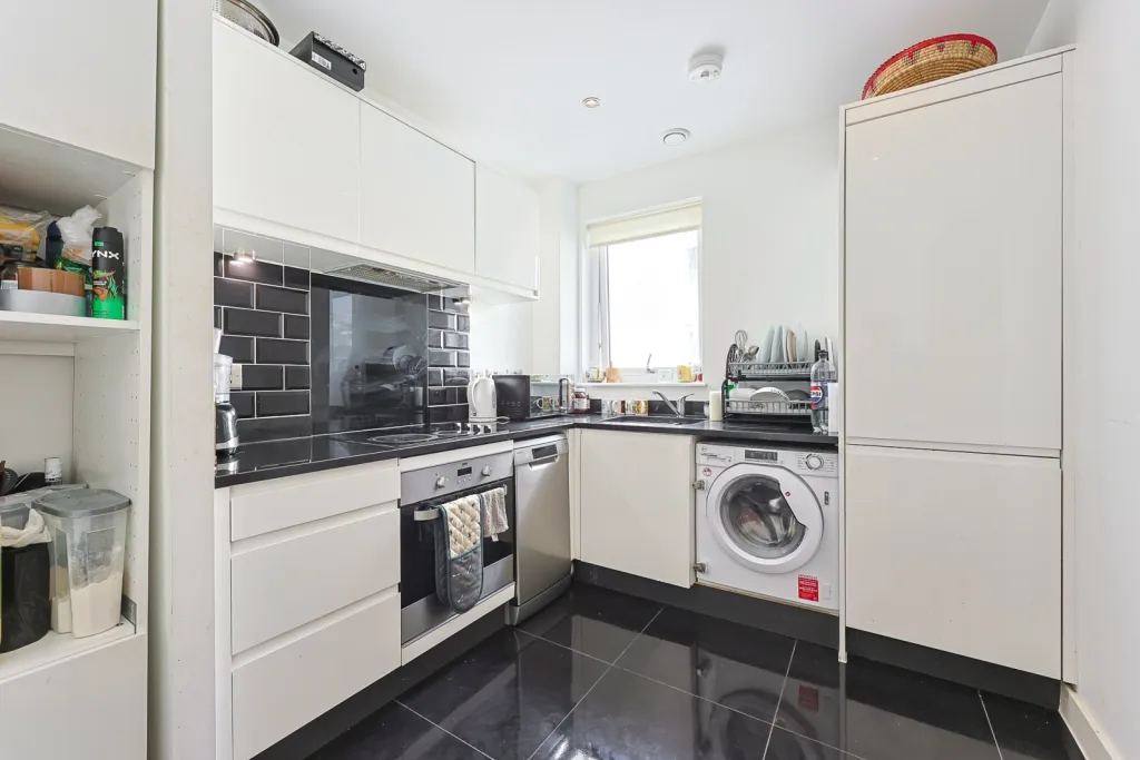 Chronicle Avenue, Colindale, NW9, photo 4
