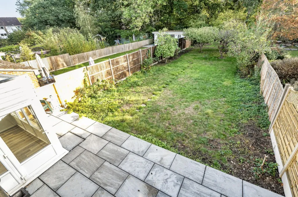 Mead Way, Bromley, photo 4