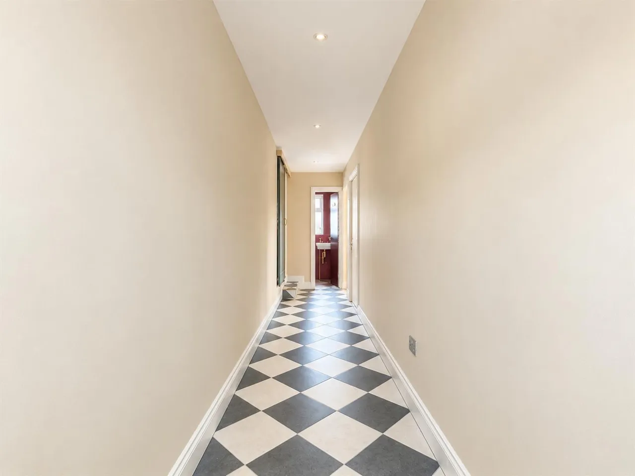Manor End, Uckfield, TN22, photo 15
