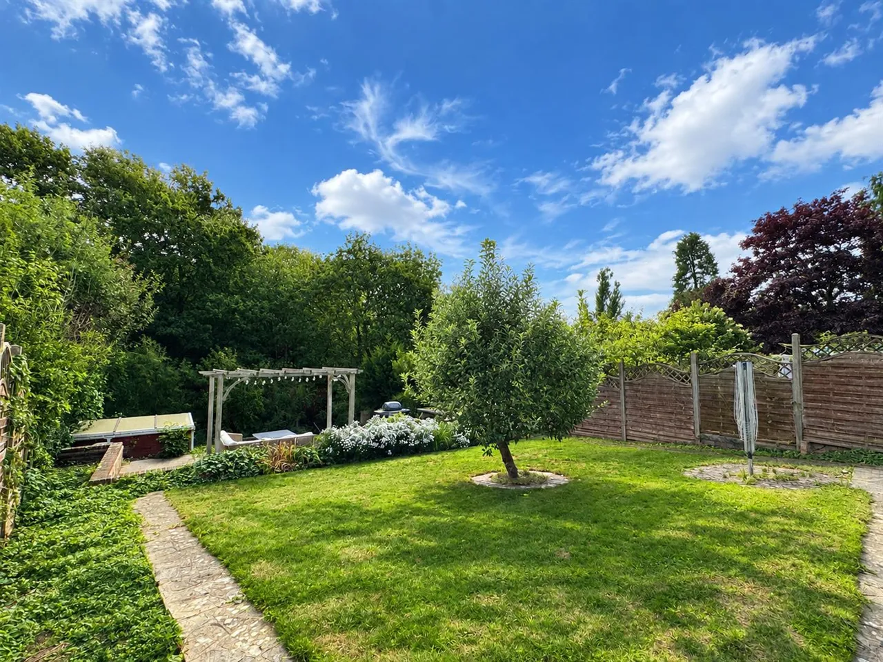 Manor End, Uckfield, TN22, photo 22