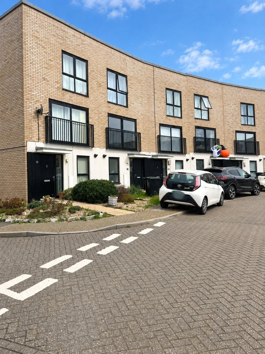 3 bed house to rent, Southfields Green, Gravesend, DA11