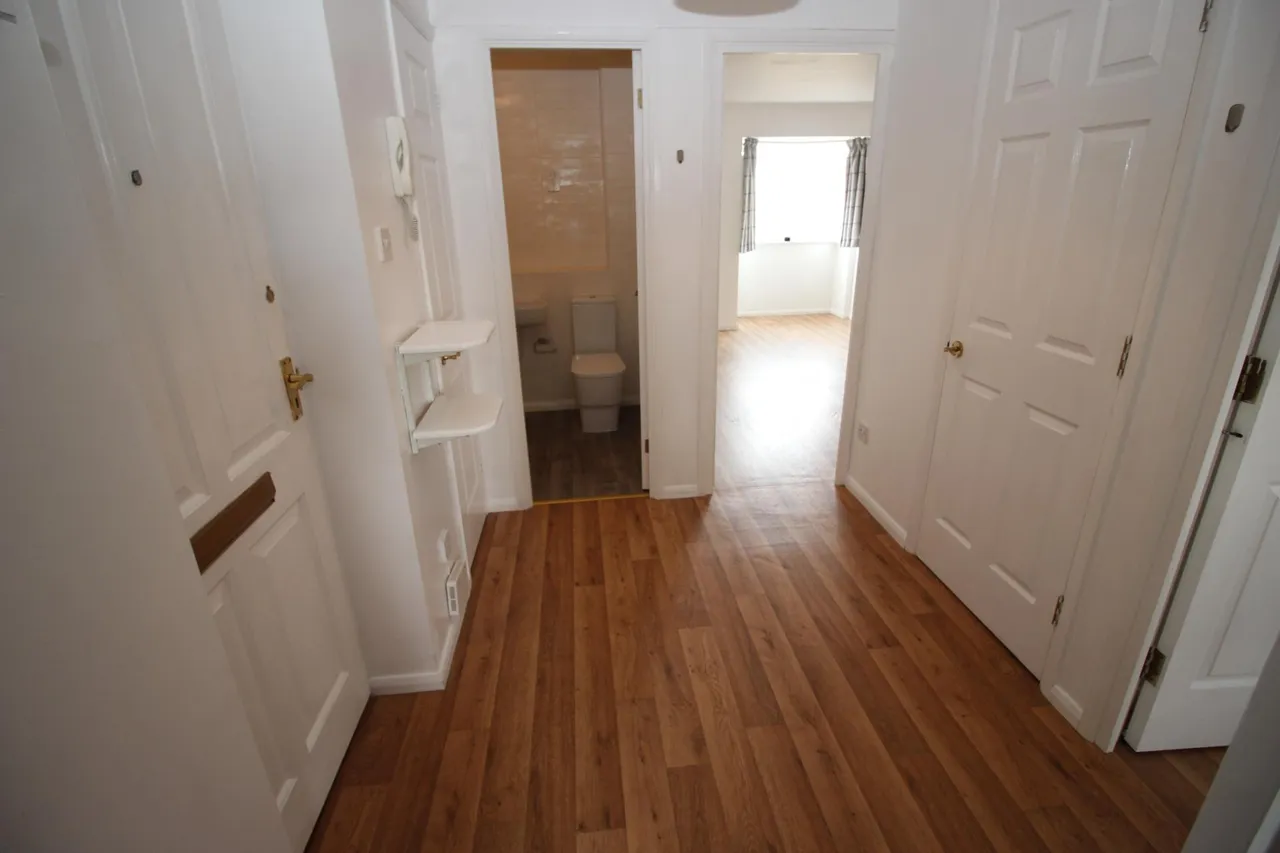 Honeysuckle Close, Biggleswade, SG18, photo 2
