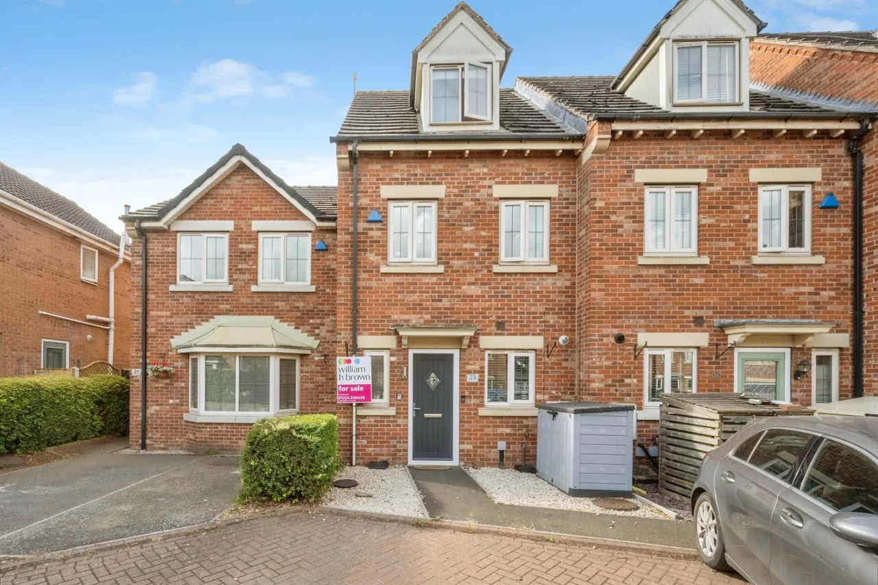 3 bed house for sale — Mulberry Gardens, Scunthorpe