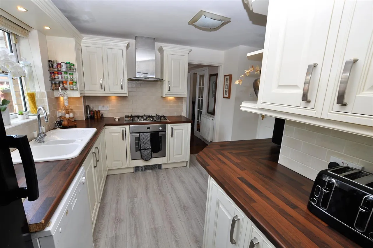 Maple Way, Branston, DE14, photo 8