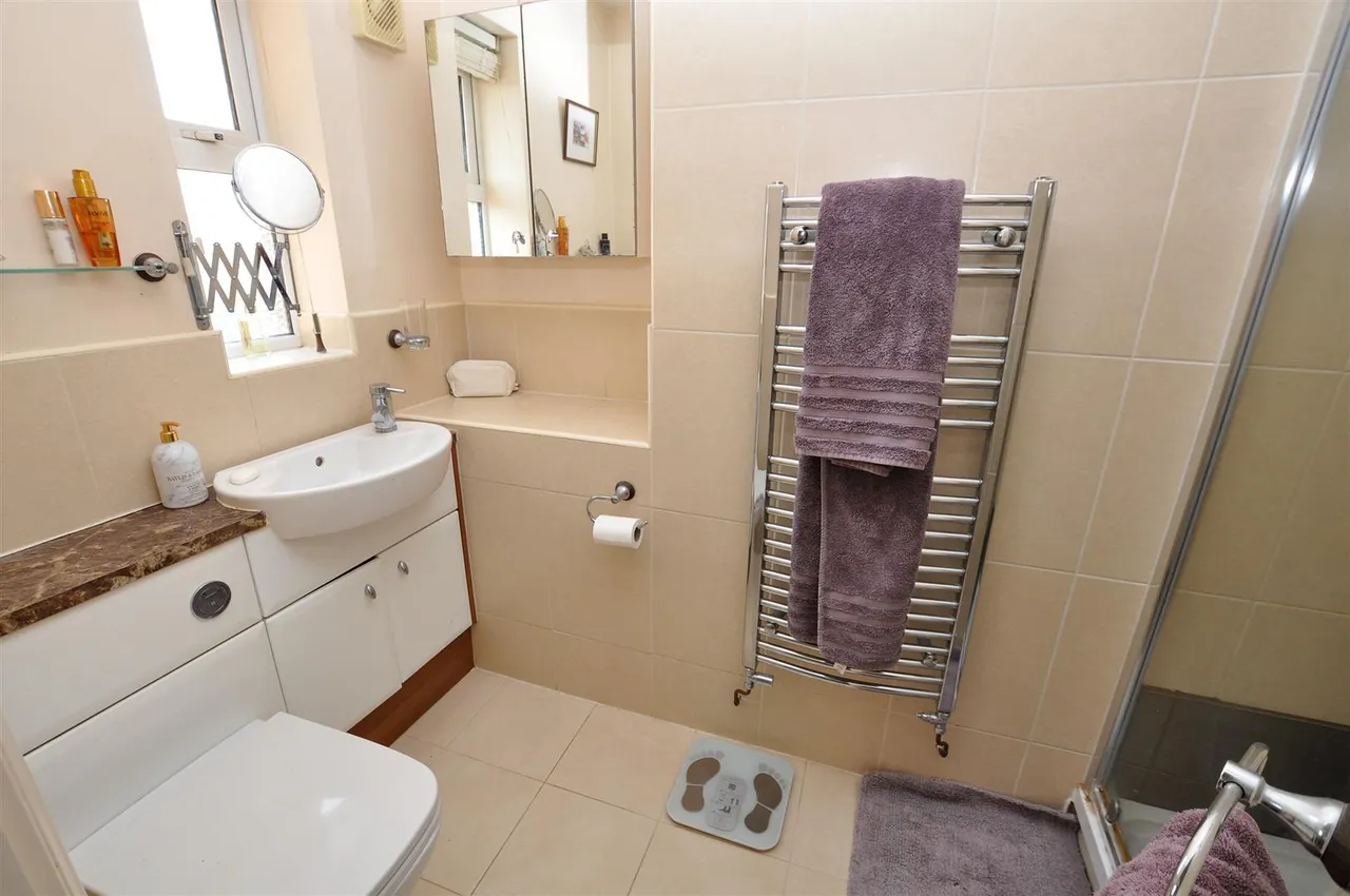 Maple Way, Branston, DE14, photo 13