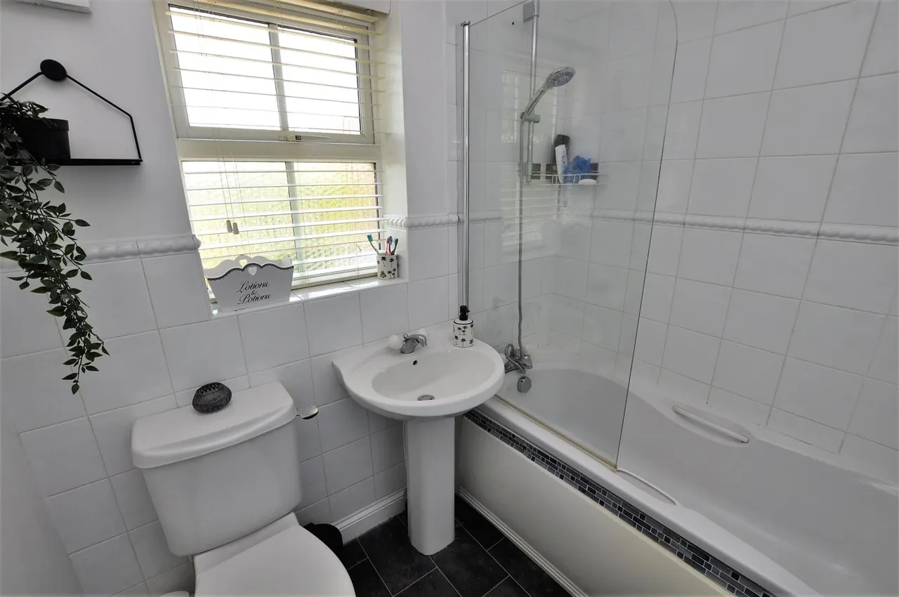 Maple Way, Branston, DE14, photo 18