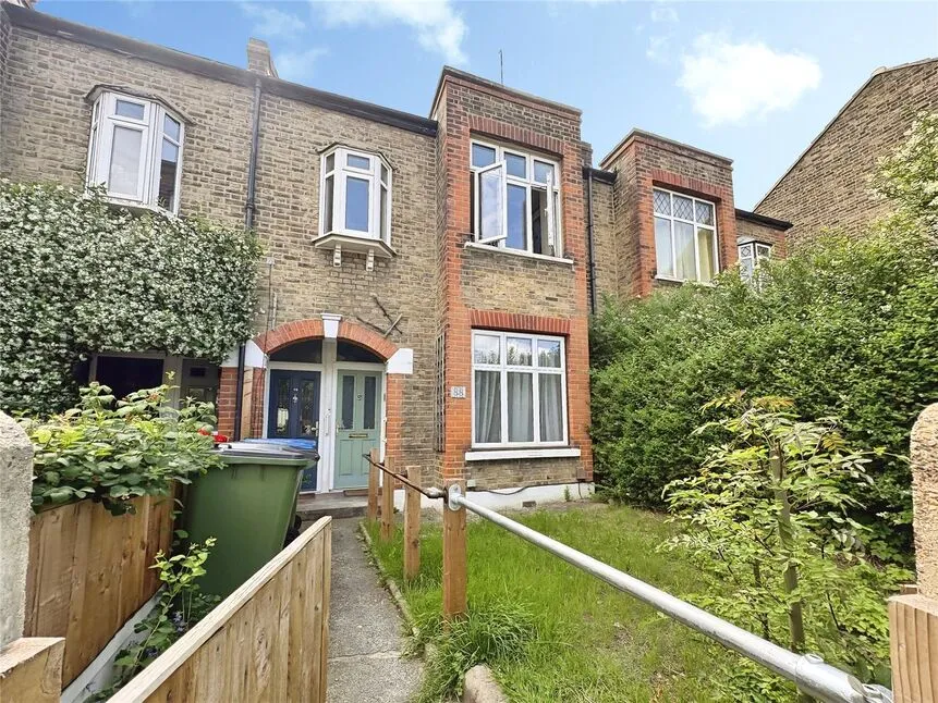 2 bed flat for sale, Footscray Road, London, SE9