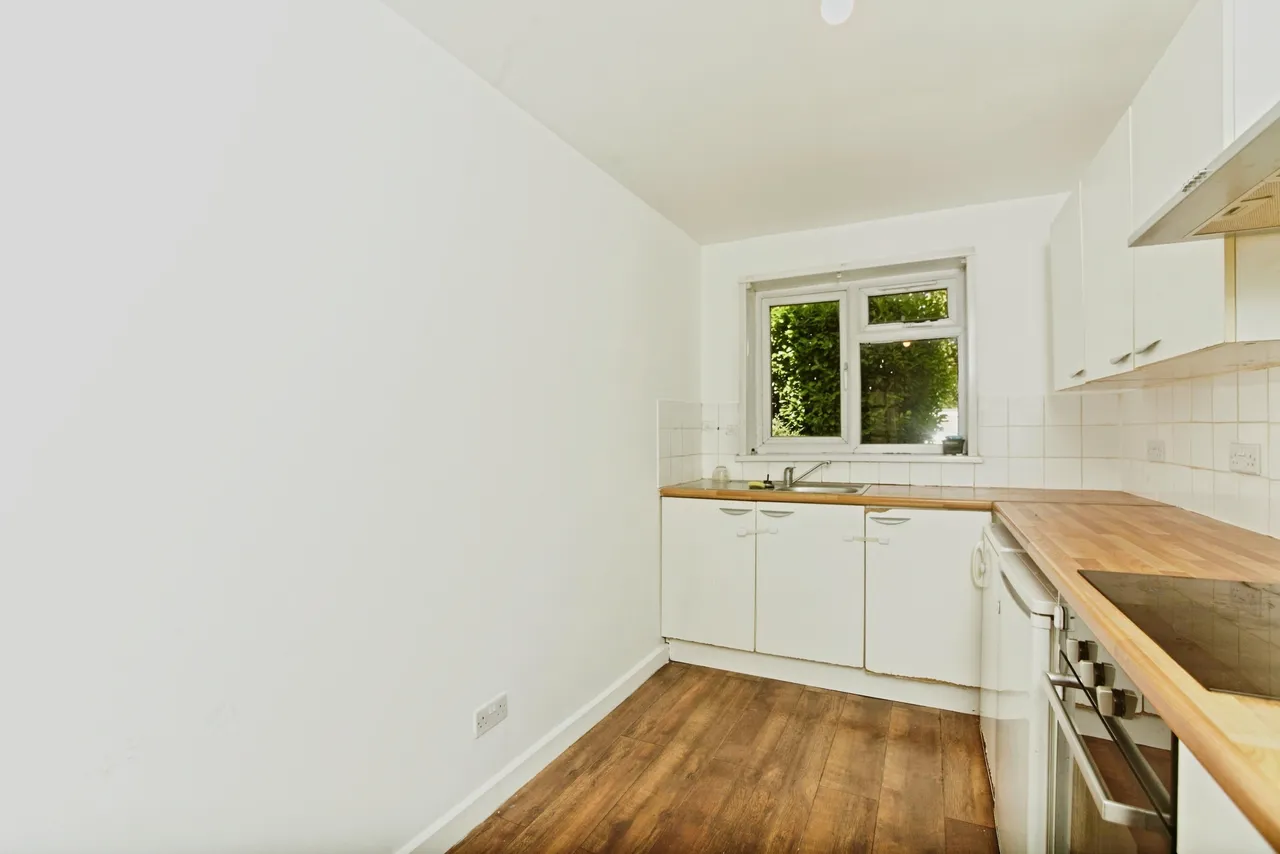 Bensham Manor Road, Thornton Heath, CR7, photo 15