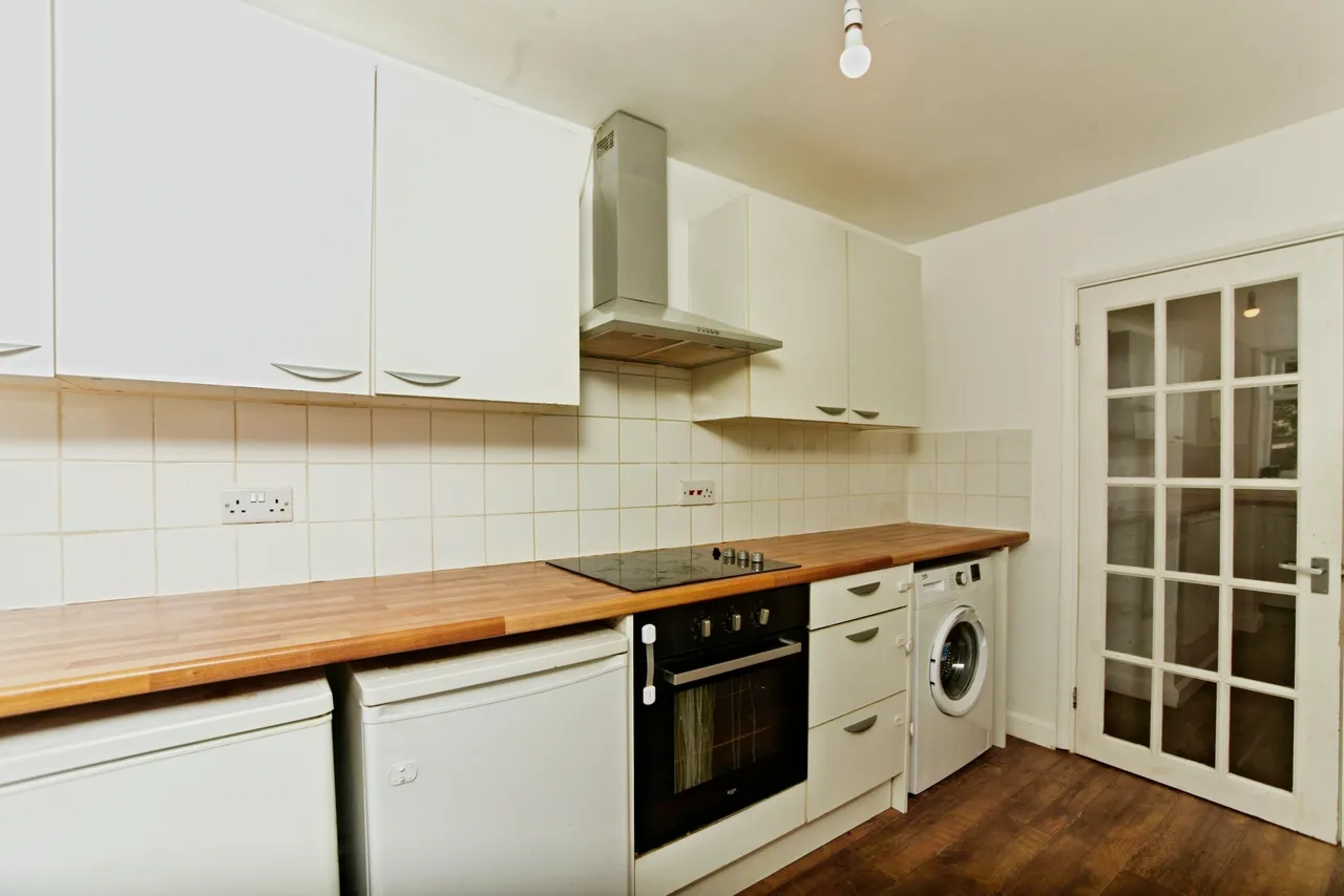 Bensham Manor Road, Thornton Heath, CR7, photo 14