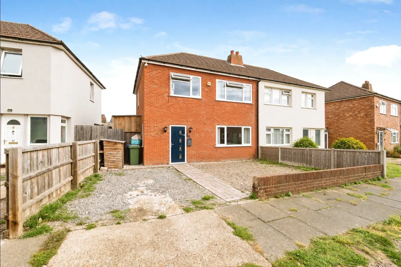 3 bed house for sale, Kent View, Aveley, RM15