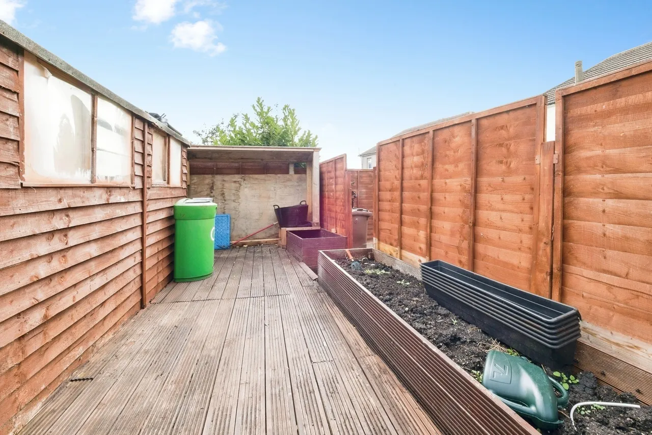 Kent View, Aveley, RM15, photo 17