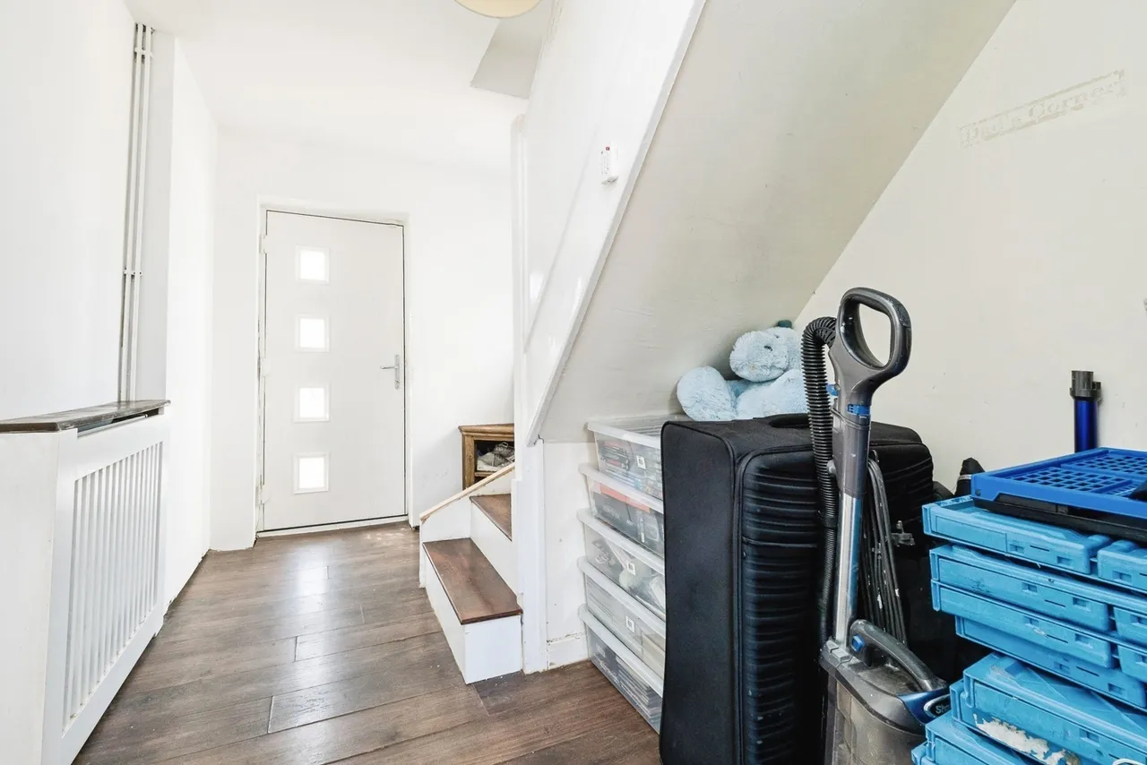 Kent View, Aveley, RM15, photo 6