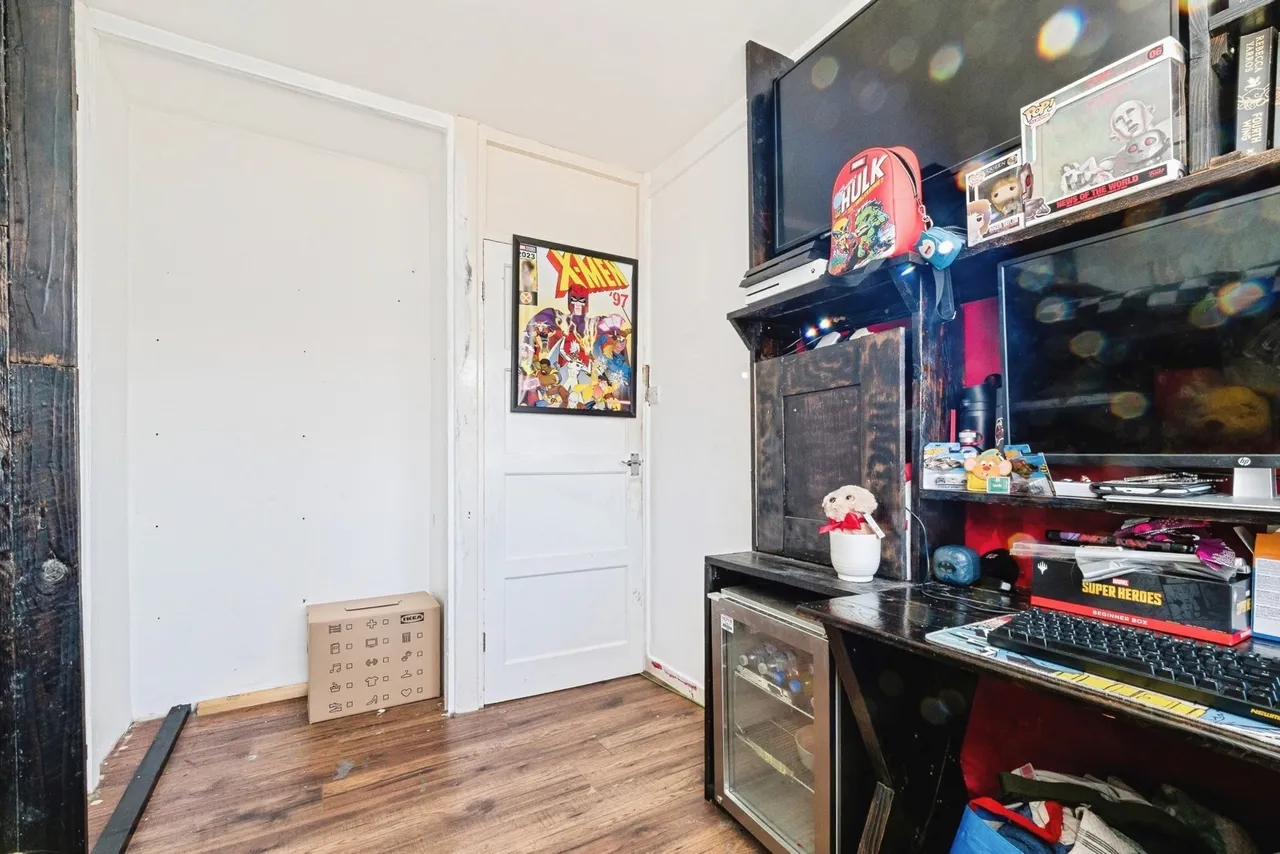 Kent View, Aveley, RM15, photo 12