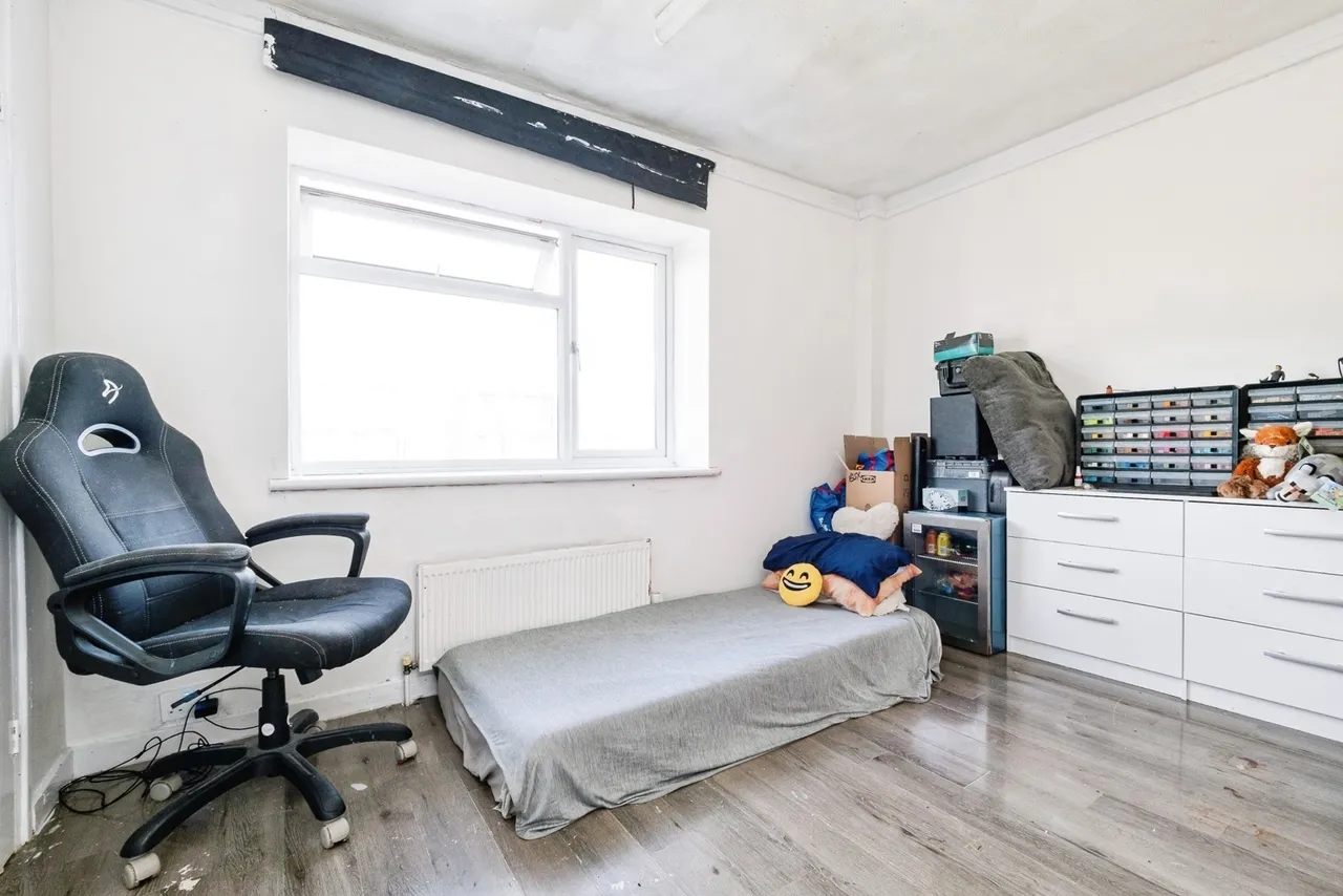 Kent View, Aveley, RM15, photo 9
