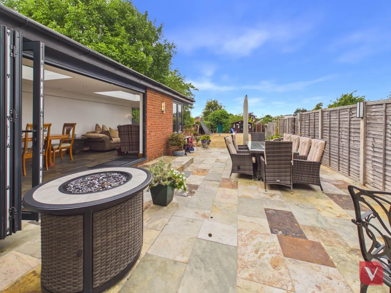 Hitchin Road, Luton, LU2 7UL, photo 31