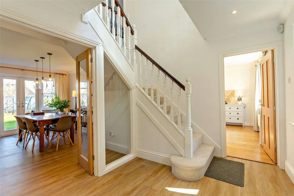 Hillfield Road, Oundle, PE8, photo 9