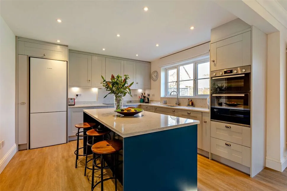 Hillfield Road, Oundle, PE8, photo 4