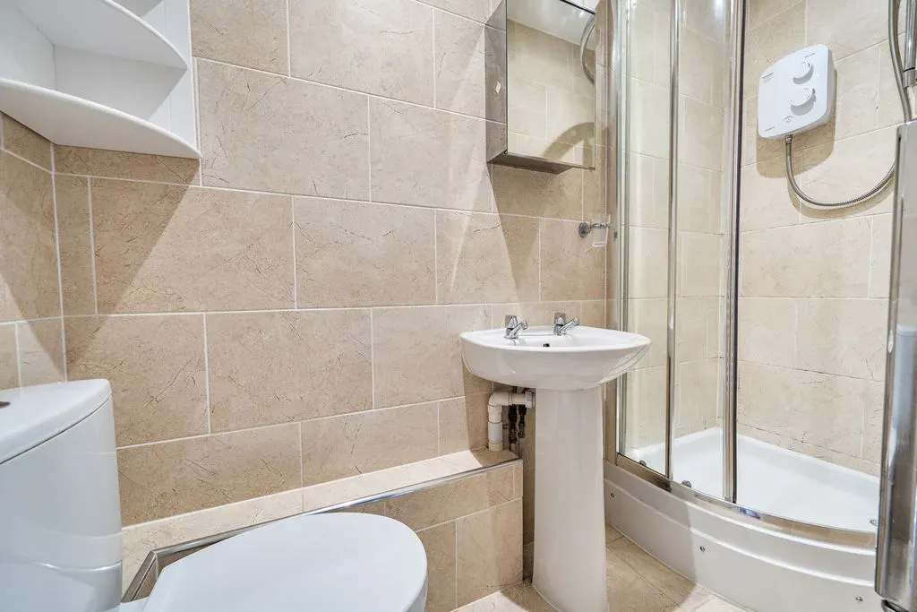 Newton Road, Bletchley, Milton Keynes, Buckinghamshire, MK3 5DH, photo 10