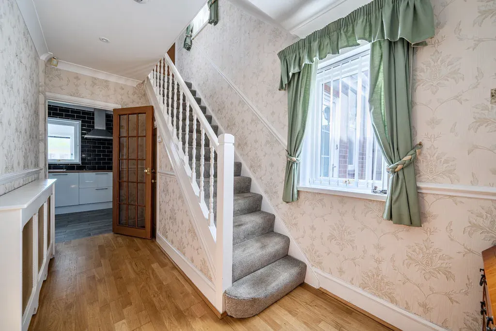 Newton Road, Bletchley, Milton Keynes, Buckinghamshire, MK3 5DH, photo 15