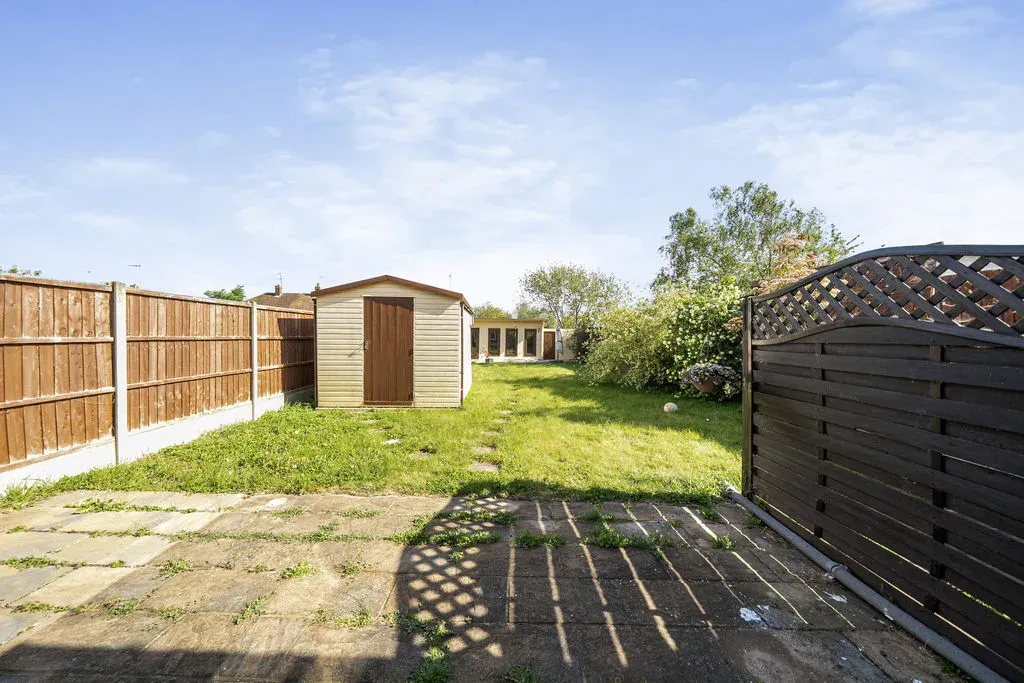 Newton Road, Bletchley, Milton Keynes, Buckinghamshire, MK3 5DH, photo 5