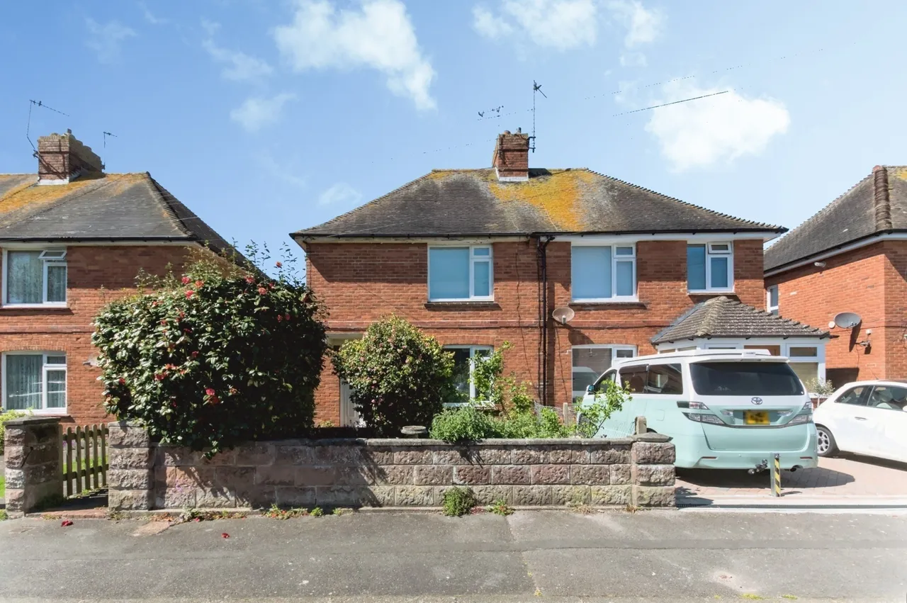 3 bed house for sale, Martello Road, Eastbourne, BN22
