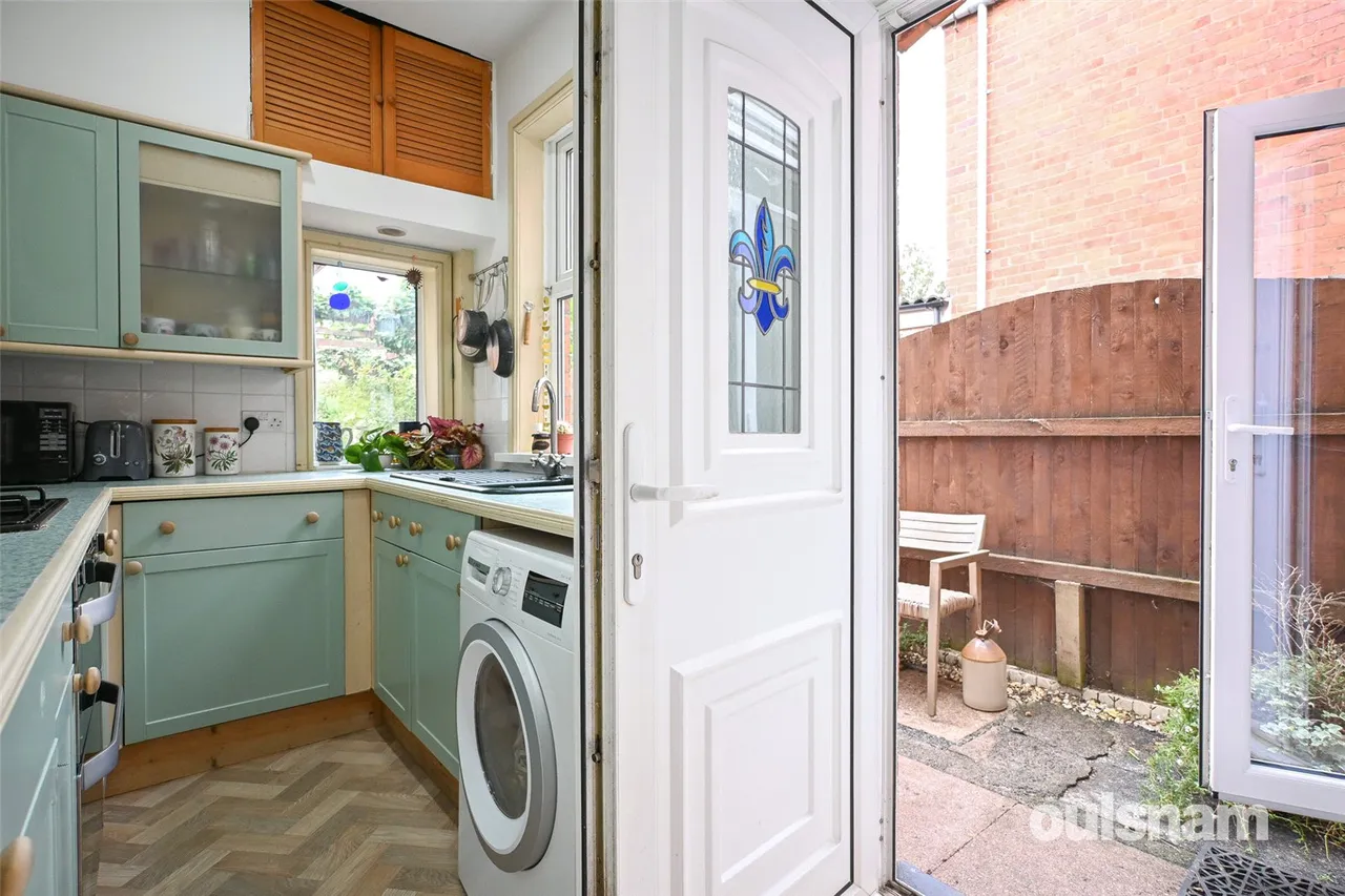 Clifford Road, Bearwood, B67, photo 8
