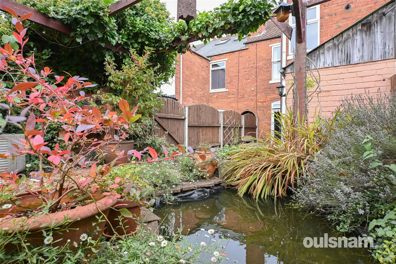 Clifford Road, Bearwood, B67, photo 24
