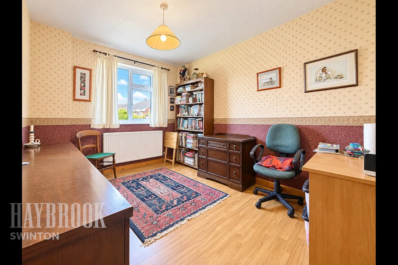 Hickleton Court, Rotherham, photo 8