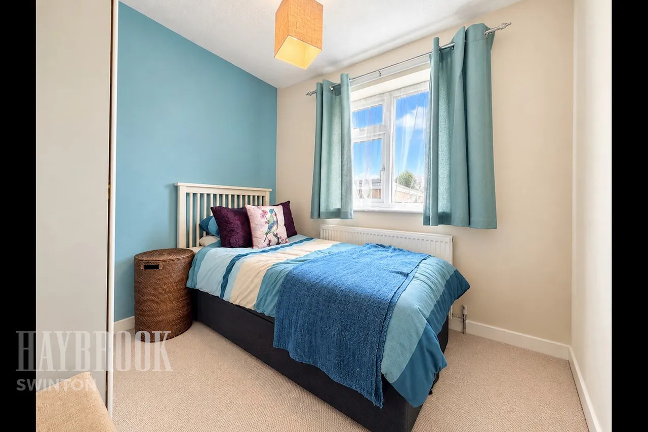 Hickleton Court, Rotherham, photo 12
