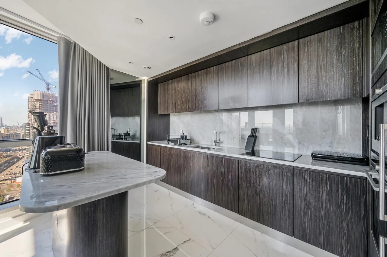 Charrington Tower, New Providence Wharf, E14, photo 10