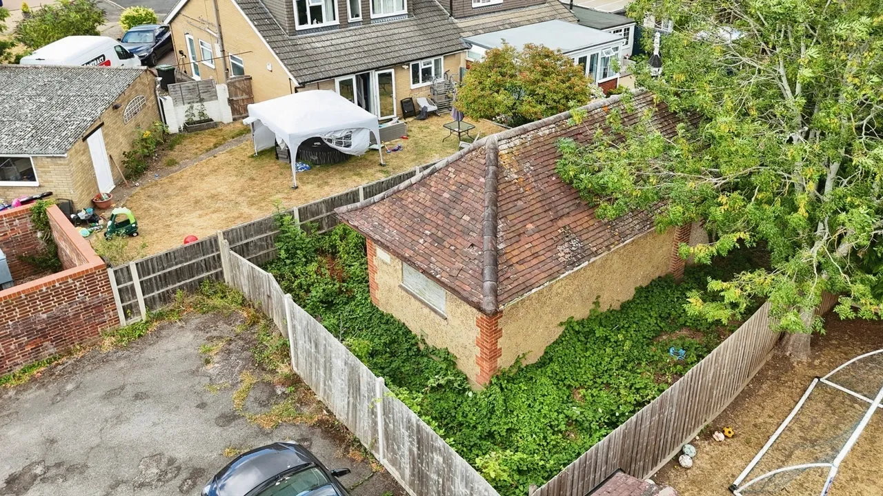 Barton Road, Luton, Bedfordshire, LU3, photo 5