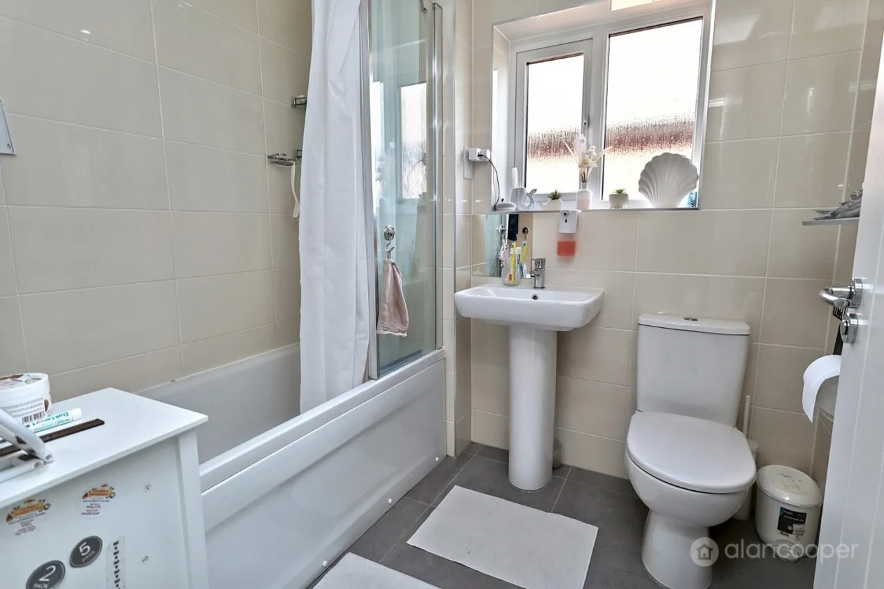 Windrower Close, Nuneaton, CV11, photo 23