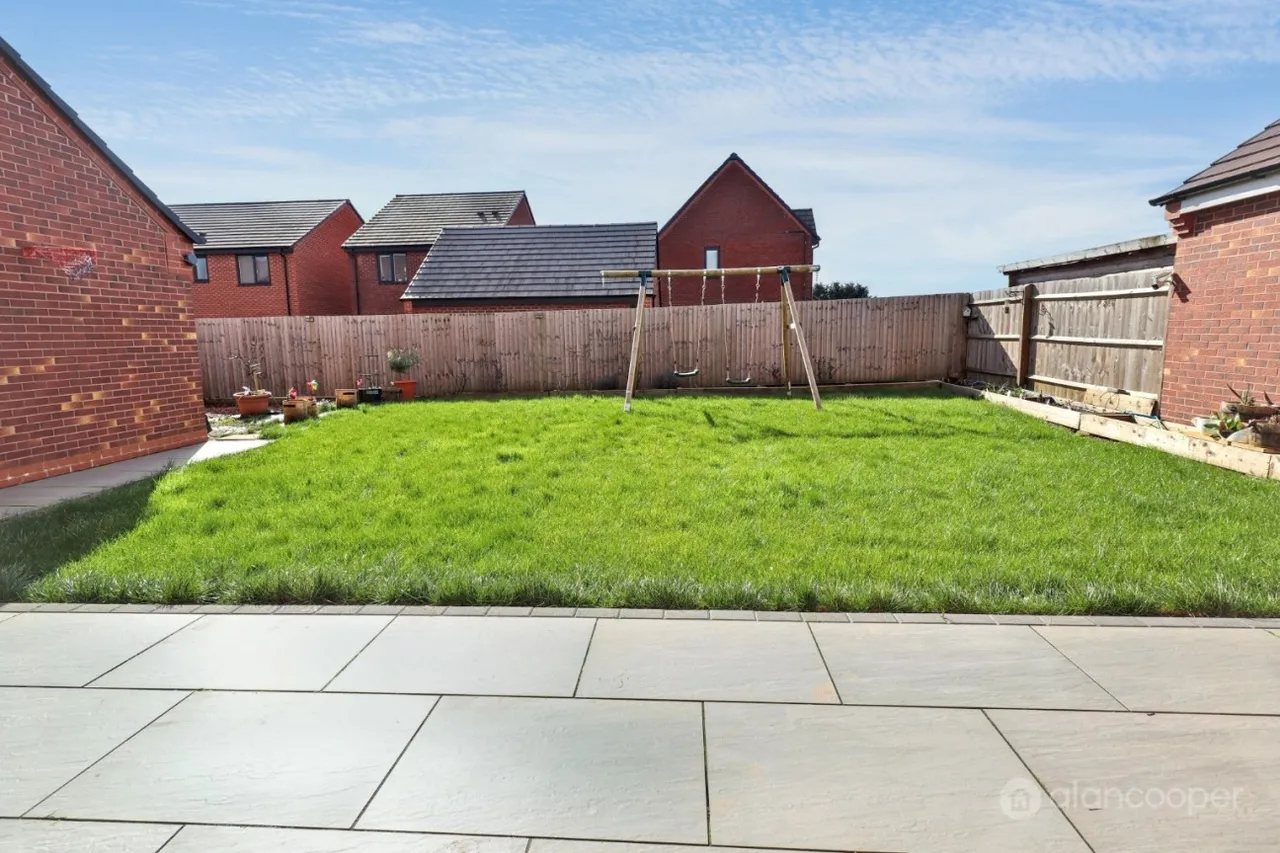 Windrower Close, Nuneaton, CV11, photo 26