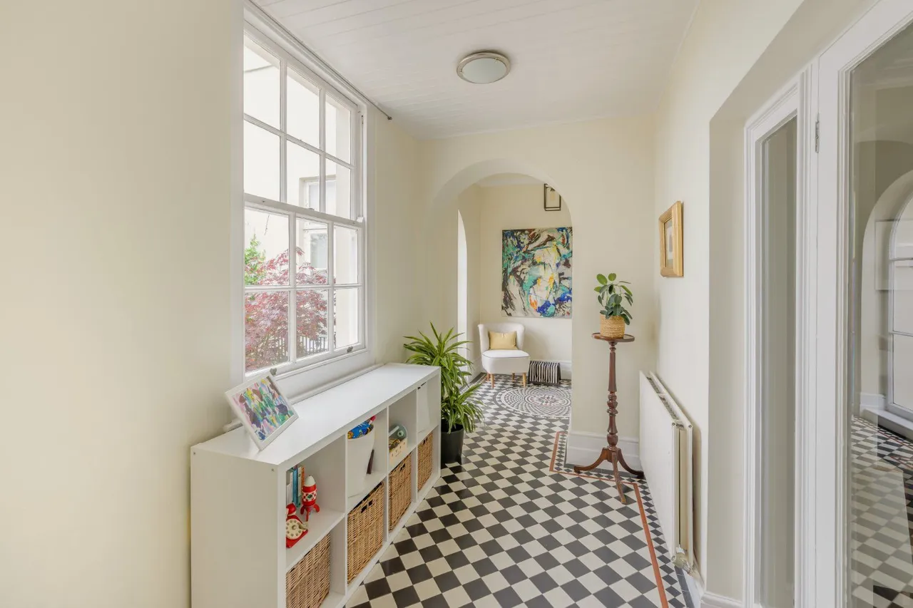 Carbone Hill, Newgate Street, SG13 8RG, photo 8