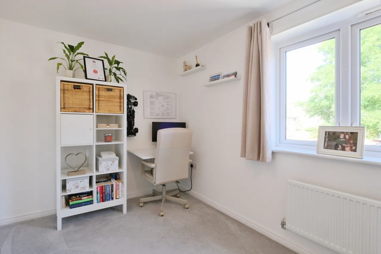 Princess Way, Salisbury, SP4, photo 14