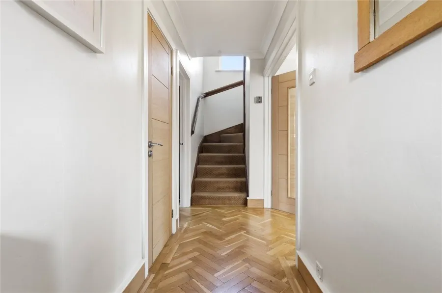 with 4 bedrooms in Bishop's Stortford, CM23, photo 17