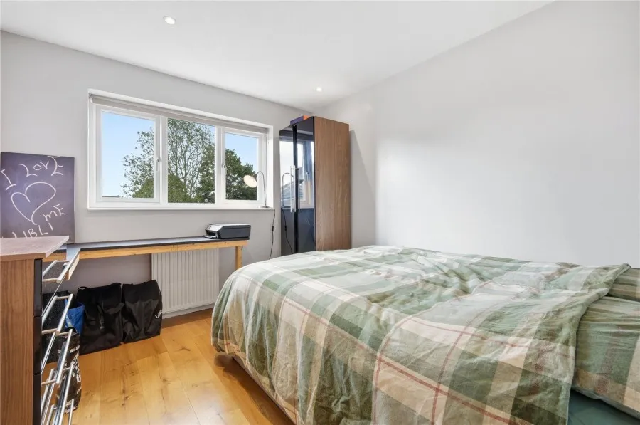 with 4 bedrooms in Bishop's Stortford, CM23, photo 8