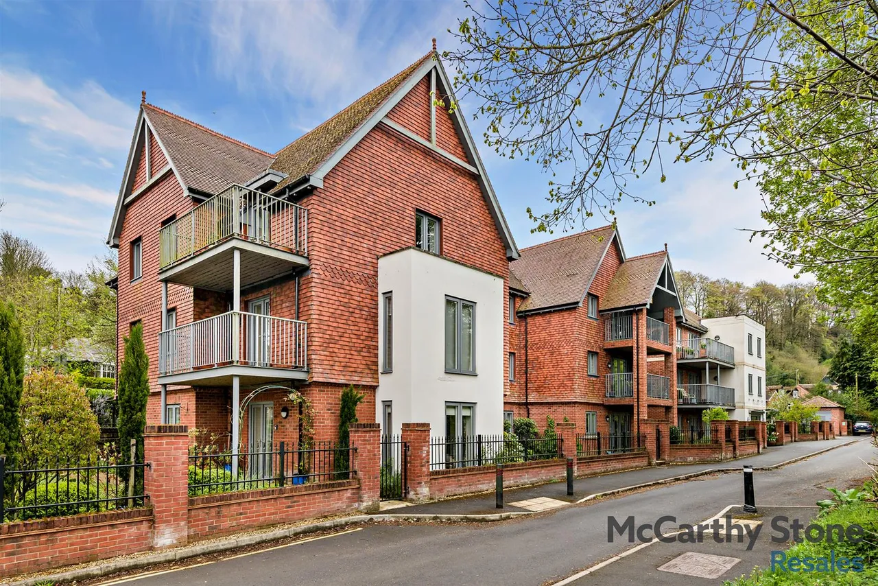 Granham Close, Marlborough, SN8, photo 21