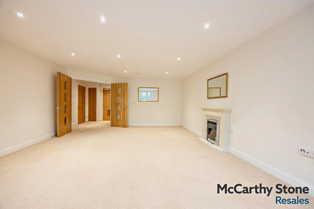 Granham Close, Marlborough, SN8, photo 4